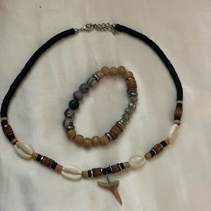 sea shell necklace and bracelet